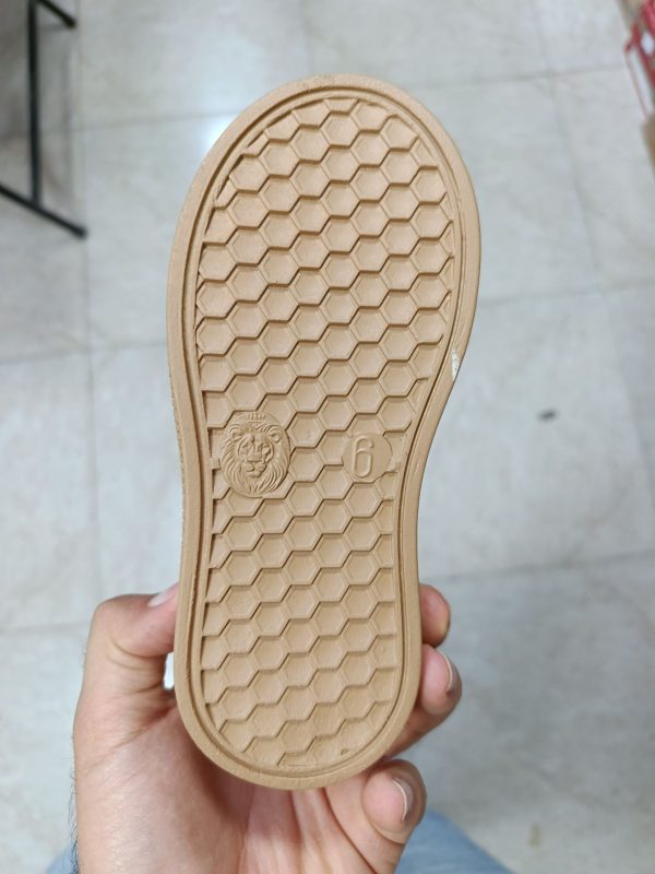 کتونی بچه گانه طرح خرس مستربین سفید